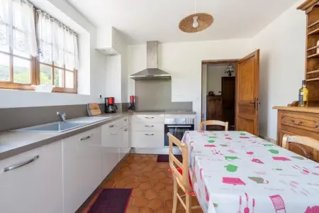 Le Travers, Maison de vacances à Montclus près de la rivière - Photo 3