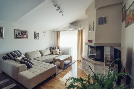 Villa Sucur, Maison de vacances א Imotski avec piscine - Photo 1