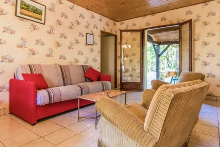 Salignac, Maison de vacances au calme avec piscine partagée - Photo 2