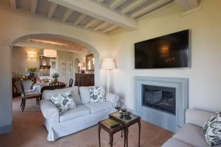 Villa Chiara, Maison à Cortona avec Piscine et Vue sur Vallée - Photo 9