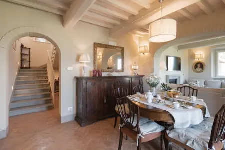 Villa Chiara, Maison à Cortona avec Piscine et Vue sur Vallée - Photo 18