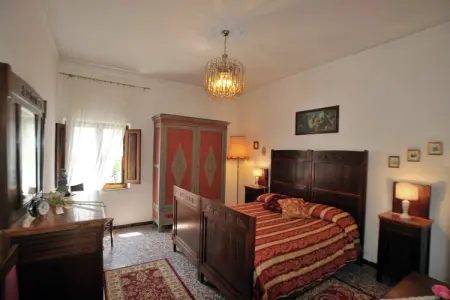 Casale le Capanne, Villa rustique entourée de champs de tournesols - Photo 9