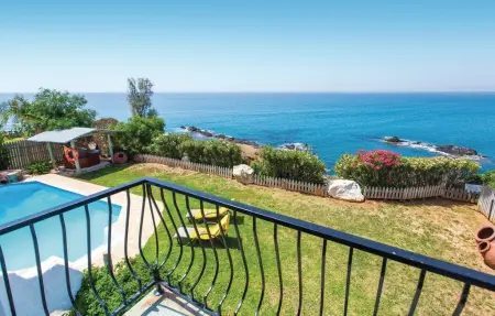 Maison 6 personnes à Pomos - Photo 2