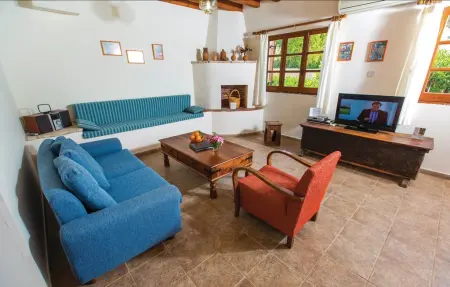 Maison 4 personnes à Pomos - Photo 1