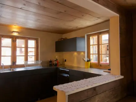 Tgèsa Surrein Giassa10, Appartement 6 personnes à Sedrun - Photo 5