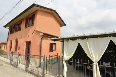 Tra Lucca e il Mare, Ferme à Gualdo avec piscine privée - Photo 2