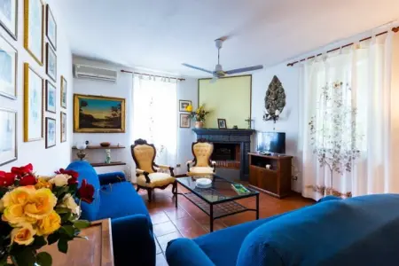 Villa Nicola, Villa spacieuse en Calabre avec piscine partagée - Photo 12