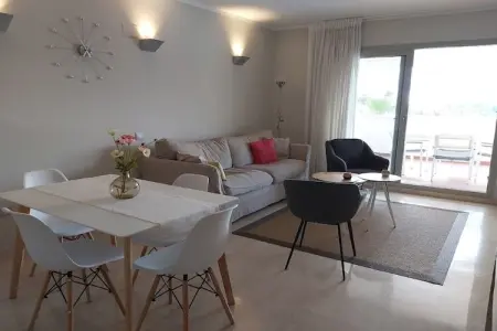 Apartamento  Tipuana, Luxe au bord du golf à Las Colinas - Photo 8