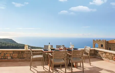 Maison Elia with private pool, Maison 8 personnes à Kardamyli - Photo 1
