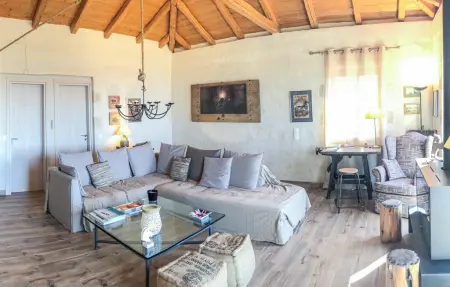 Maison Elia with private pool, Maison 8 personnes à Kardamyli - Photo 3