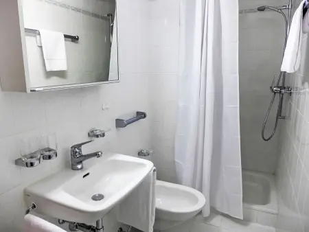Chesa Fuolla Verda A8, Appartement 6 personnes à Celerina - Photo 17