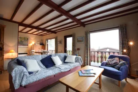 Le Chalet de Cherapont, Gîte confortable près du lac Cherapont - Photo 6