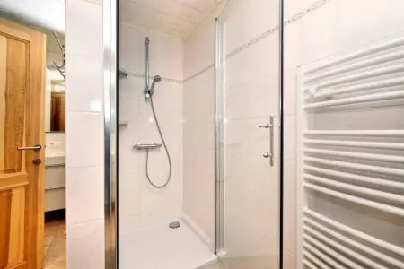 La Sérénité, Chalet d'ambiance avec sauna et jacuzzi - Photo 25