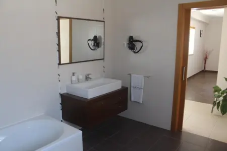 Villa Rosa, Villa au Portugal avec piscine privée et spa - Photo 26