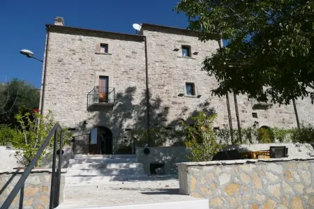 Casa Cristina, Escapade paisible au sommet d'une colline - Photo 4