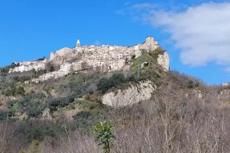 Casa Cristina, Escapade paisible au sommet d'une colline - Photo 27