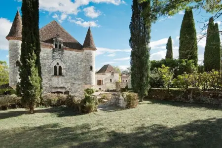 Château la Colombie, Château en Nouvelle-Aquitaine avec piscine & vue - Photo 5