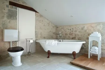 Château la Colombie, Château en Nouvelle-Aquitaine avec piscine & vue - Photo 23