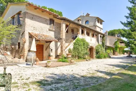 Allium, Ferme à Marsciano avec piscine et vignobles - Photo 1