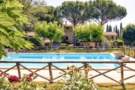 Allium, Ferme à Marsciano avec piscine et vignobles - Photo 8