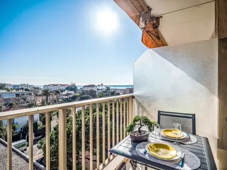 le Tivoli, Appartement 2 personnes à Cannes - Photo 1