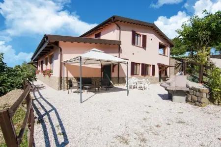 Amarena, Ferme à Apecchio avec vue panoramique - Photo 1