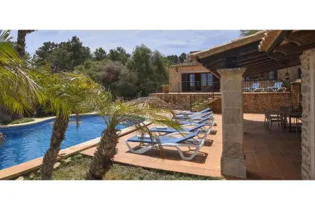 Petit, Escapade spacieuse à Petra avec piscine - Photo 6