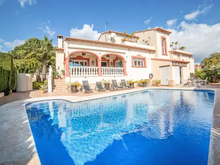 Villa Albert, maison accueillante et chaleureuse avec magnifique jardin arboré et vue splendide - Photo 5