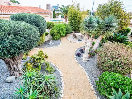 Villa Albert, maison accueillante et chaleureuse avec magnifique jardin arboré et vue splendide - Photo 25