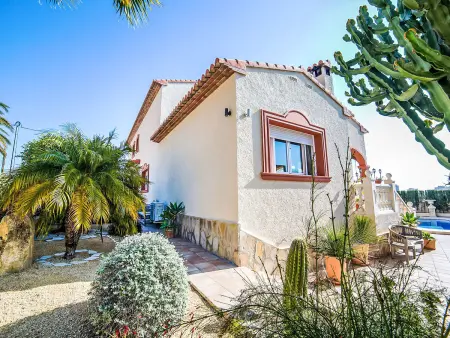 Villa Albert, maison accueillante et chaleureuse avec magnifique jardin arboré et vue splendide - Photo 32