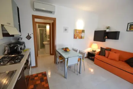 Vista Gentile, Climatisé, avec piscine, spa et salle de sport - Photo 8