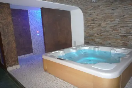 Vista Gentile, Climatisé, avec piscine, spa et salle de sport - Photo 27