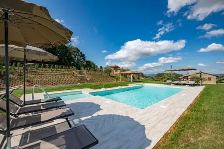 Borgo Le Spighe, Ferme en Toscane avec piscine et vue - Photo 7