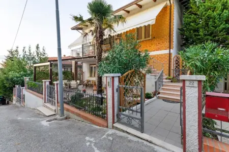 Casa Marinella Sinistra, Agréable appartement avec cour - Photo 7