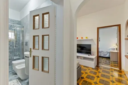 Casa Marinella Sinistra, Agréable appartement avec cour - Photo 24