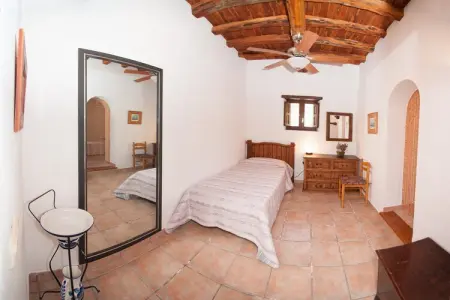 Can Jurat, Villa élégante à Ibiza avec piscine - Photo 13