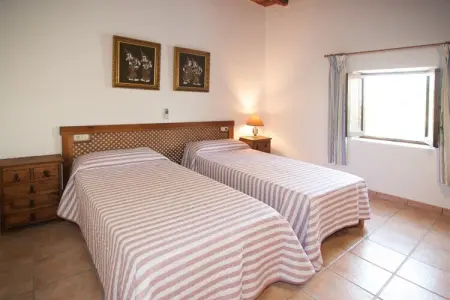 Can Jurat, Villa élégante à Ibiza avec piscine - Photo 14