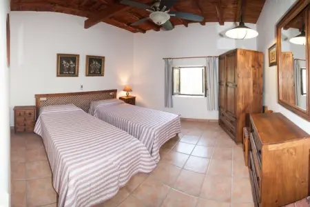 Can Jurat, Villa élégante à Ibiza avec piscine - Photo 16