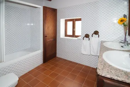 Can Jurat, Villa élégante à Ibiza avec piscine - Photo 26