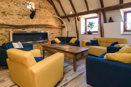 Altillac - Le Combelle, Maison de vacances à Altillac avec piscine privée - Photo 14