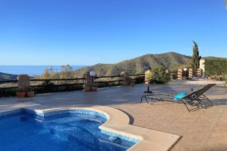 Casa de Alegría de Brasevin, Villa spacieuse à Arenas avec vue sur la mer - Photo 1