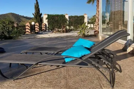Casa de Alegría de Brasevin, Villa spacieuse à Arenas avec vue sur la mer - Photo 2