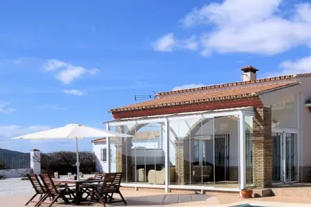 Casa de Alegría de Brasevin, Villa spacieuse à Arenas avec vue sur la mer - Photo 3