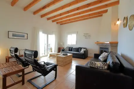 Casa de Alegría de Brasevin, Villa spacieuse à Arenas avec vue sur la mer - Photo 6