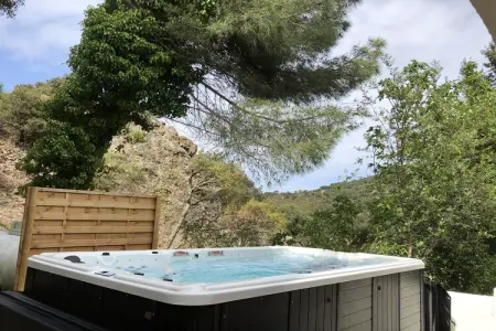 Villa attrayante et luxueuse avec piscine et jacuzzi - Photo 10
