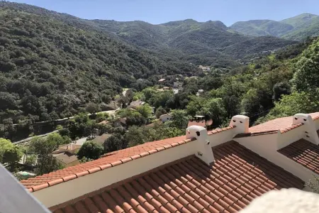 Villa attrayante et luxueuse avec piscine et jacuzzi - Photo 25