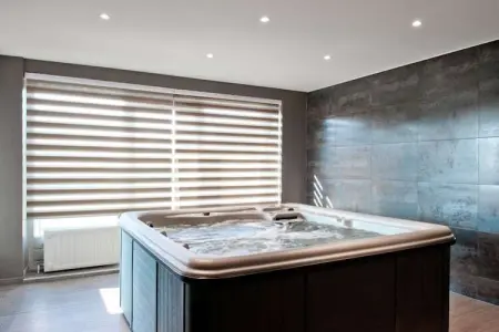Le Lodge du Lac et piscine, Belle maison de vacances avec piscine privée à Waimes - Photo 3