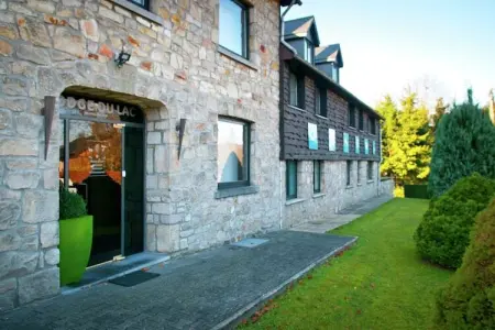 Le Lodge du Lac et piscine, Belle maison de vacances avec piscine privée à Waimes - Photo 4