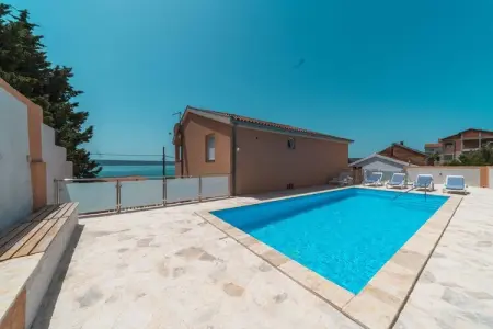 Villa Jasenice, Maison de vacances spacieuse à Maslenica - Photo 25