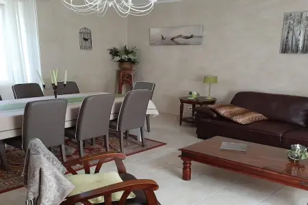 Maison Carème, Maison familiale spacieuse avec vue sur la campagne - Photo 12
